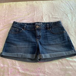 Cat & Jack Girl’s L PLUS Denim Shorts Stretch Cuffed Adjustable